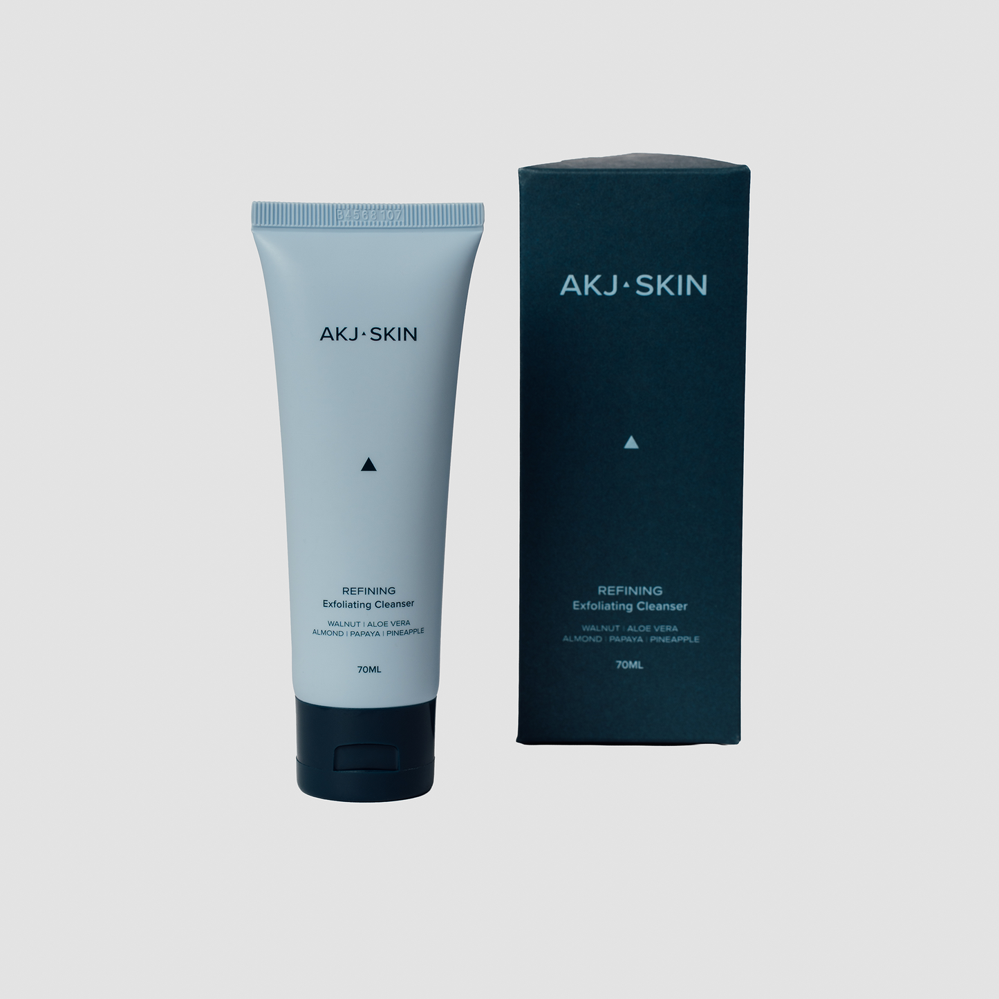 REFINING Exfoliating Cleanser
